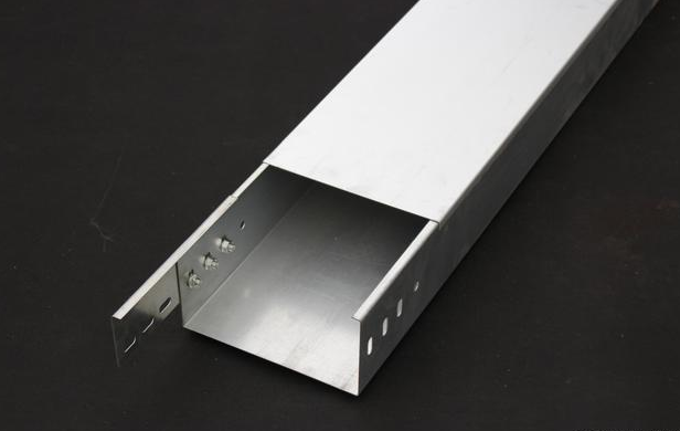 白银电缆桥架的材质揭秘，如何选择更耐用更安全！