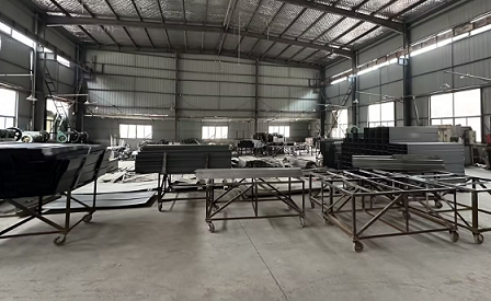 白银桥架厂的生产流程，科技与人力的相互结合！