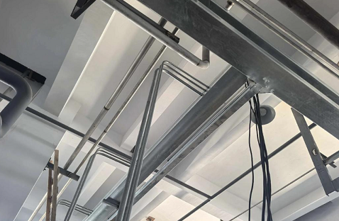 白银如何简化复杂布线？电缆桥架可集中管理！